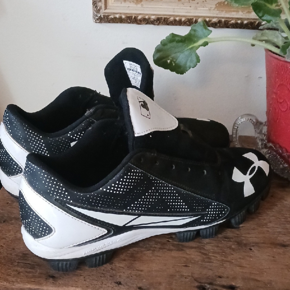Black and White Under Armour Baseball Cleats